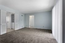 8704 Wornall Rd #8704B - Photo 4 of 16
