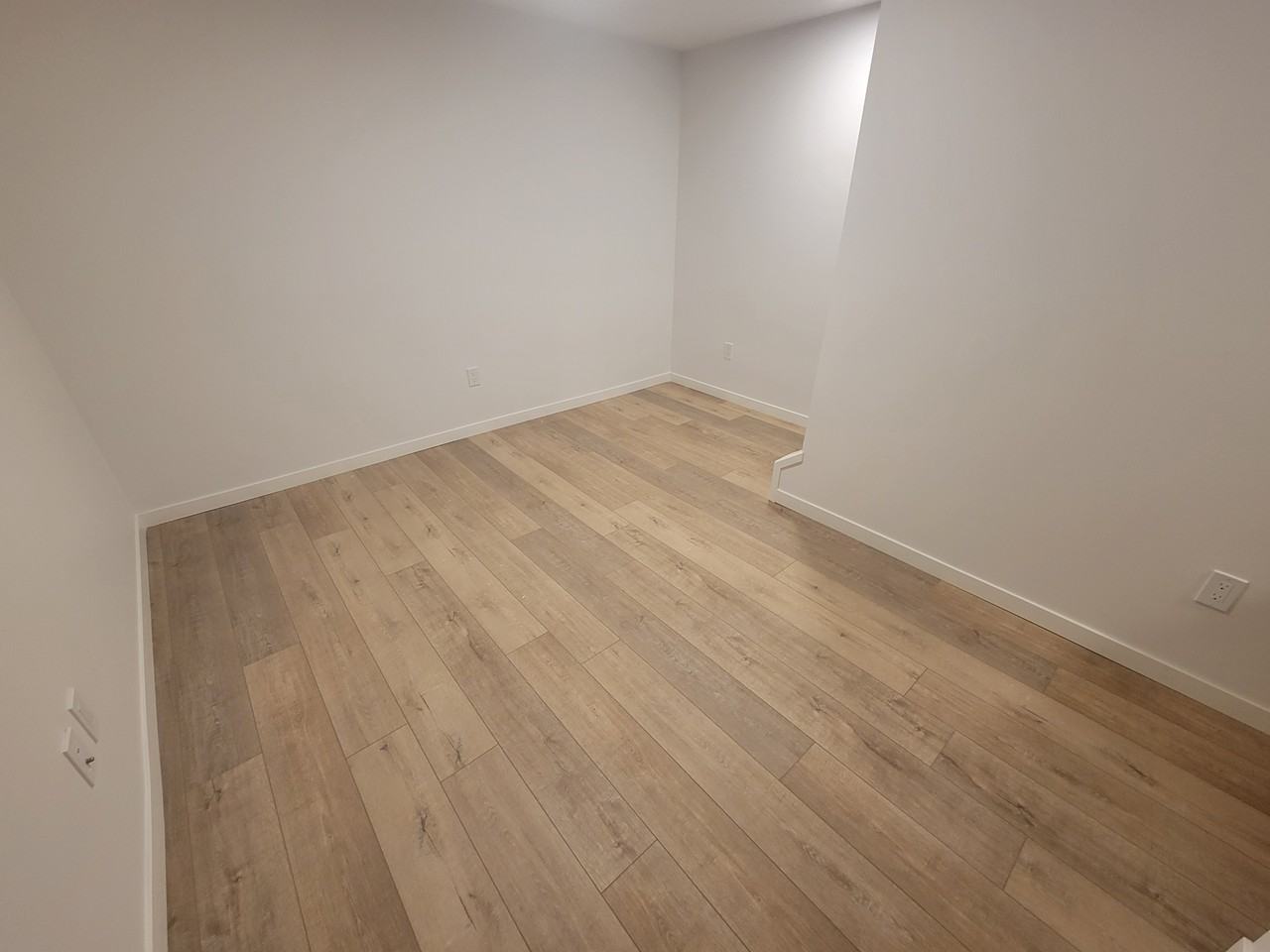 2023 210 St Nw Bsmt #BS - Photo 2 of 11