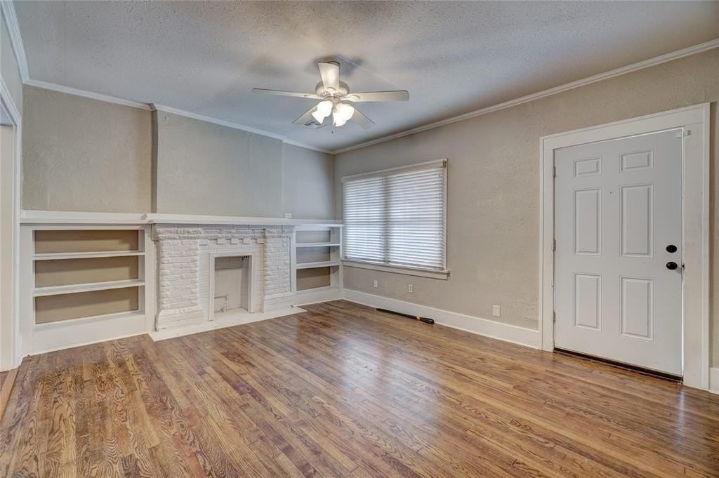 3711 N Military Ave - Photo 4 of 27