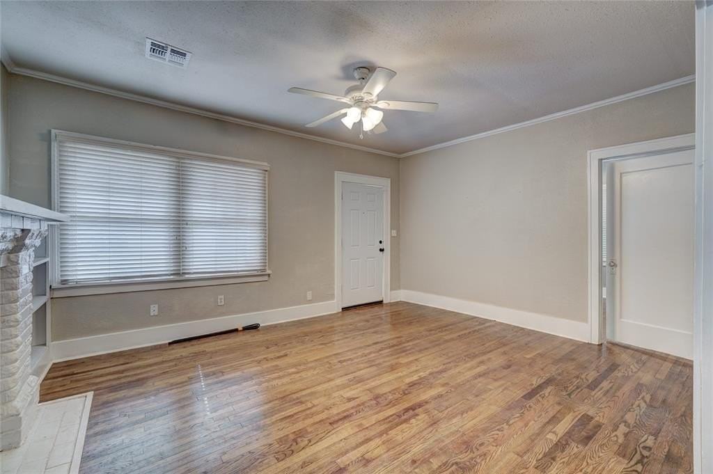 3711 N Military Ave - Photo 5 of 27