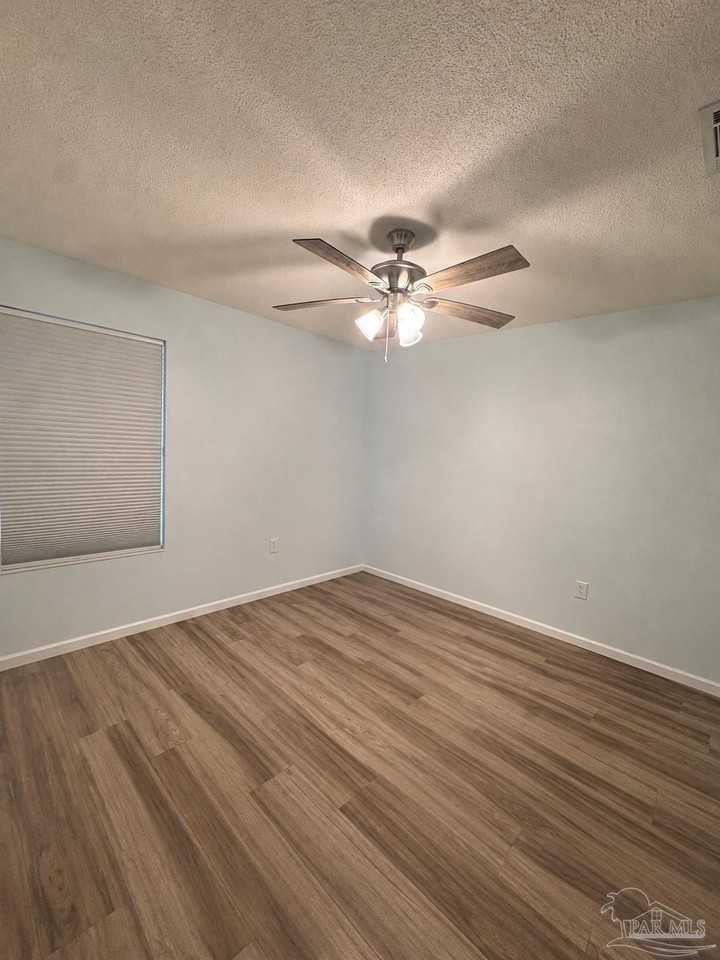 5368 Barbarosa Rd - Photo 6 of 11