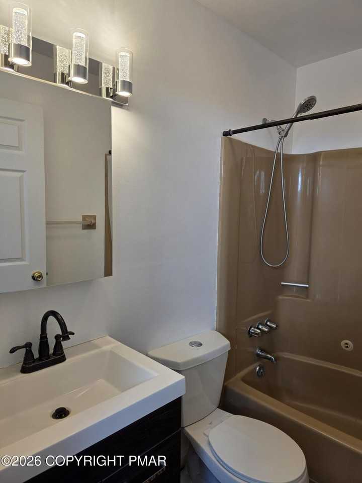362 Somerset Dr - Photo 5 of 14