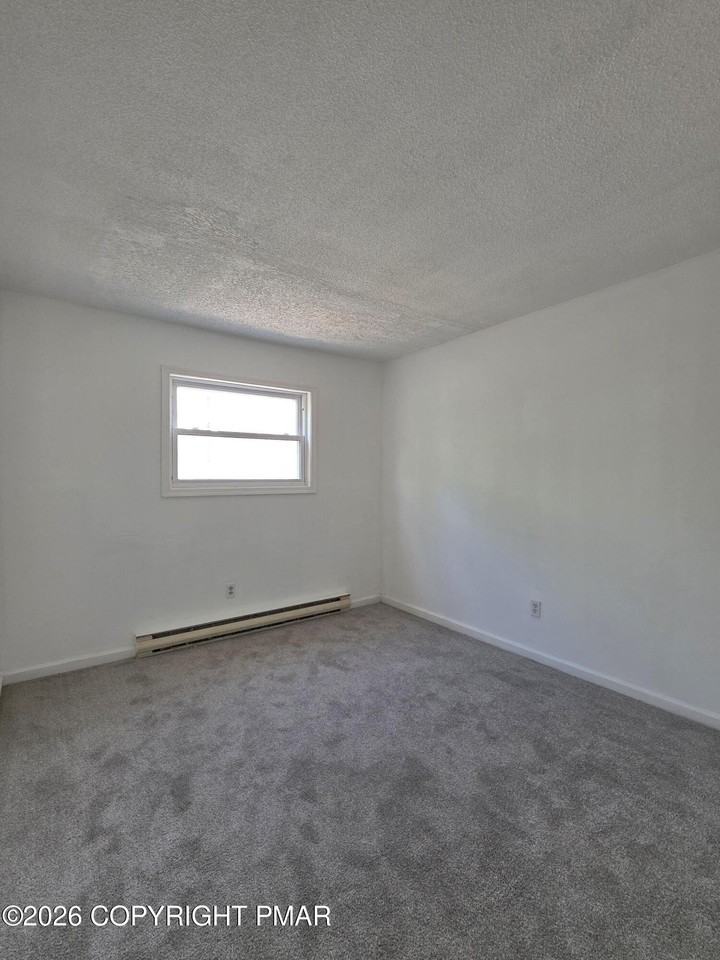 362 Somerset Dr - Photo 7 of 14