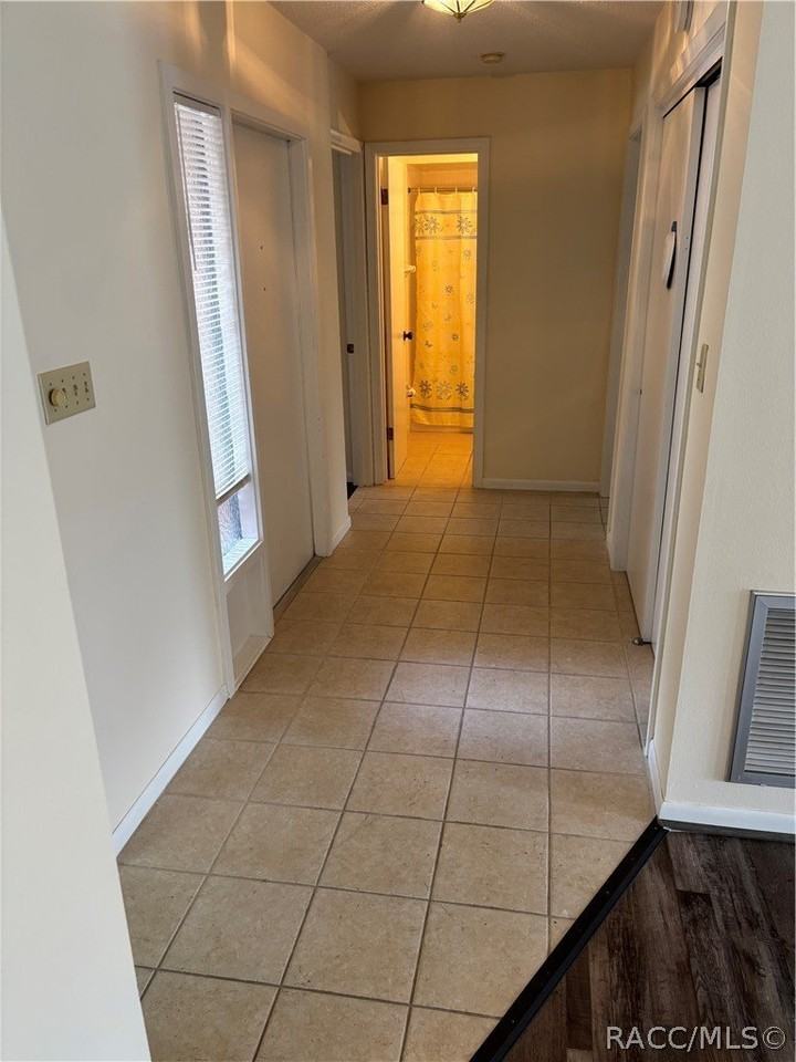 57 Chinaberry Cir - Photo 4 of 12