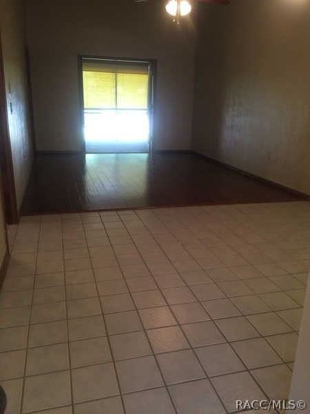 270 E Glassboro Ct - Photo 2 of 10