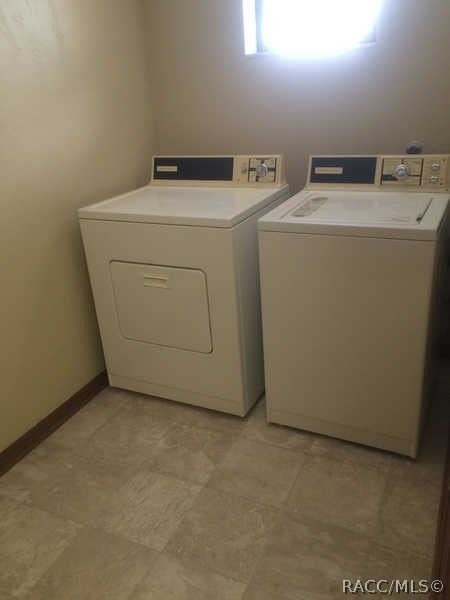 270 E Glassboro Ct - Photo 4 of 10