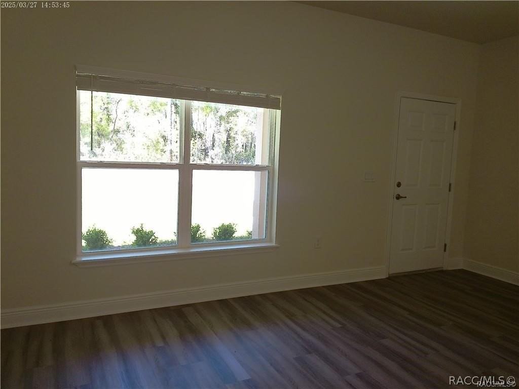 7202 N Everest Ter - Photo 5 of 29