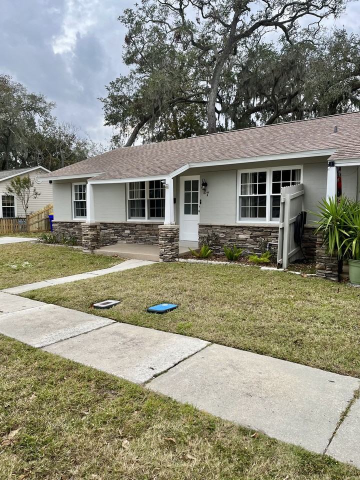 27 Seminole Drive - Photo 2 of 14