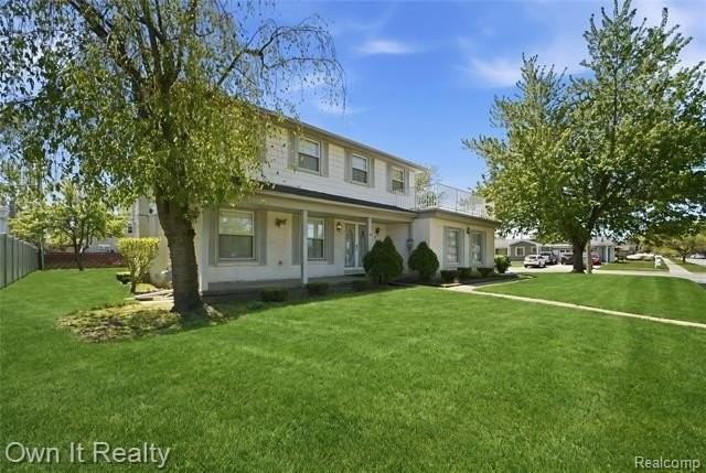 26439 Cecile St - Photo 2 of 39