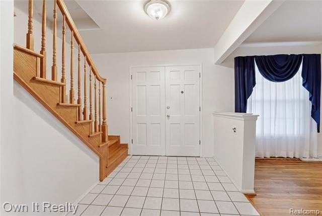 26439 Cecile St - Photo 3 of 39
