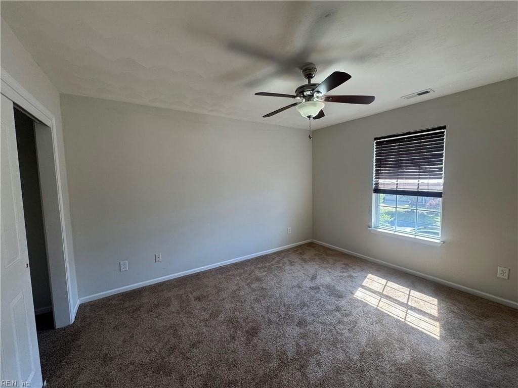109 Bishops Ct - Photo 7 of 20