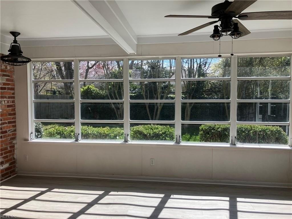 2225 N Wolfsnare Dr - Photo 4 of 35