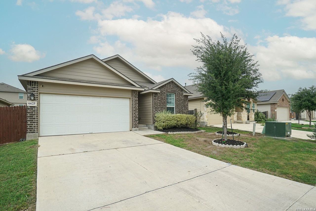 6625 Kingsley Edge - Photo 2 of 16