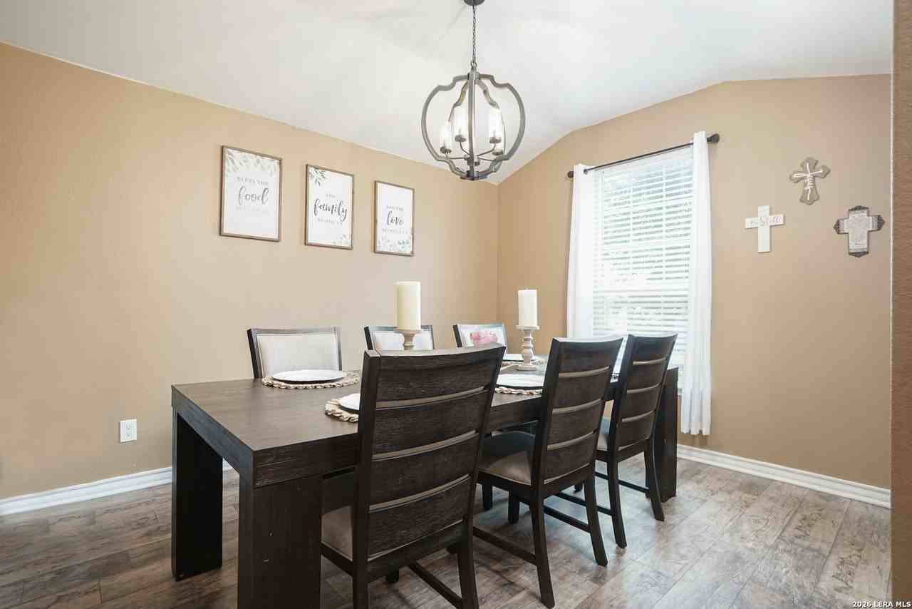 6625 Kingsley Edge - Photo 3 of 16