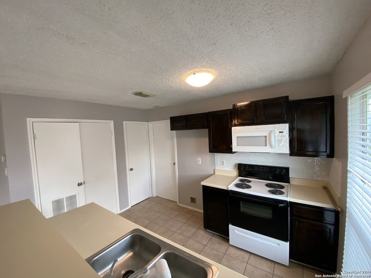 8459 Cranberry Hl #4 - Photo 5 of 22