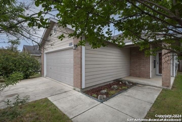 25323 Longbranch Run - Photo 2 of 19