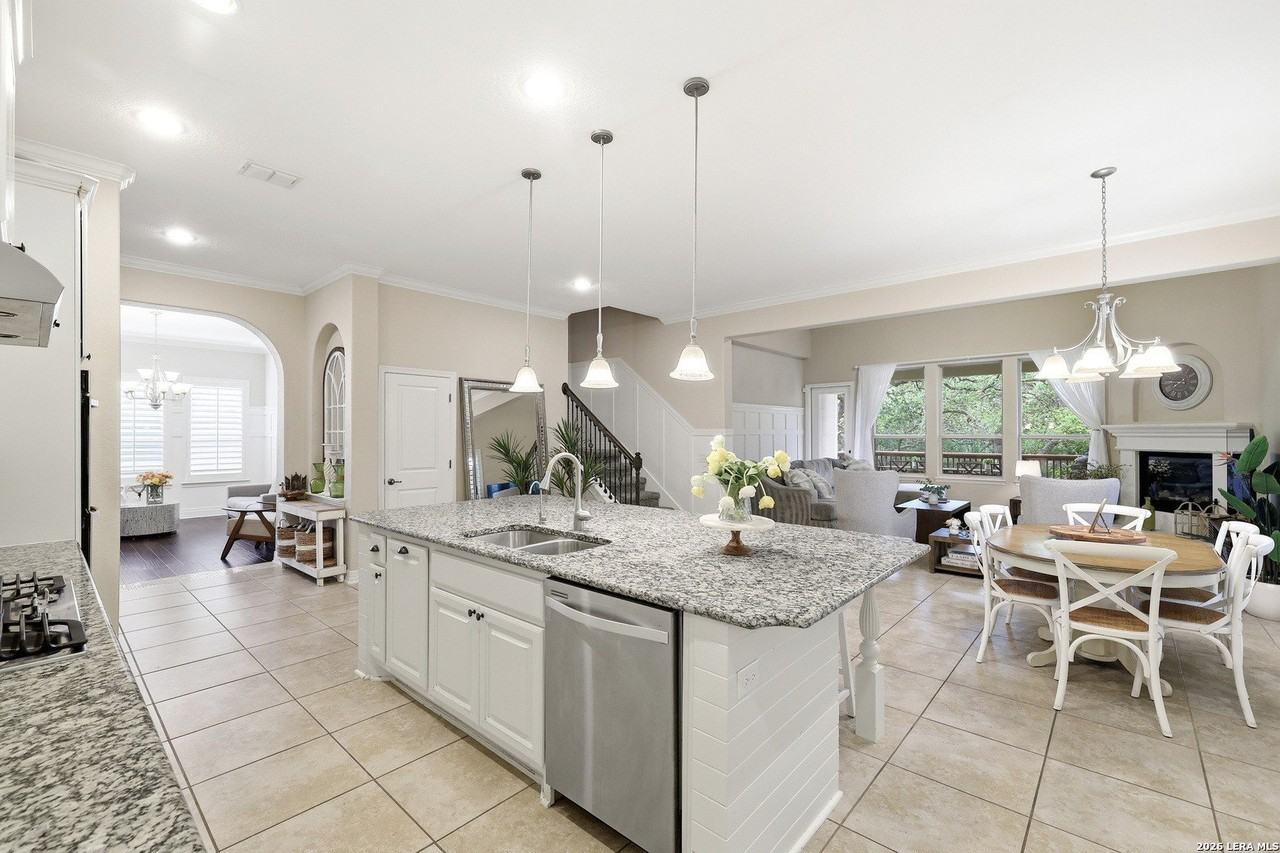 430 Tranquil Oak - Photo 5 of 30