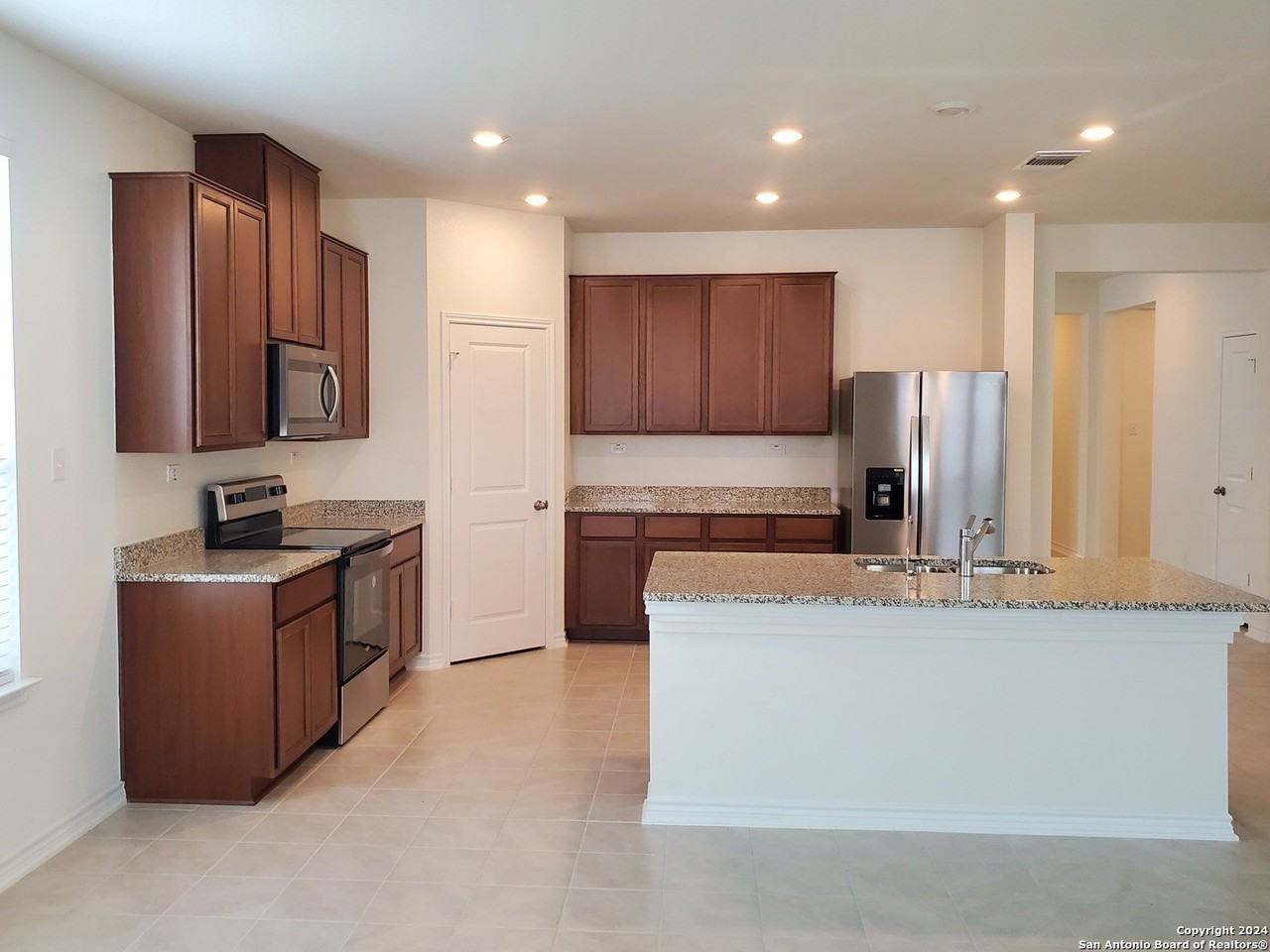 518 Deer Crest Dr - Photo 6 of 28