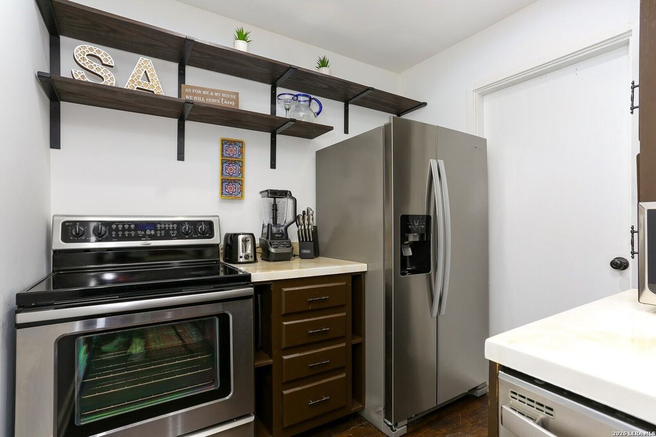 1015 Cerro Alto Dr - Photo 4 of 17