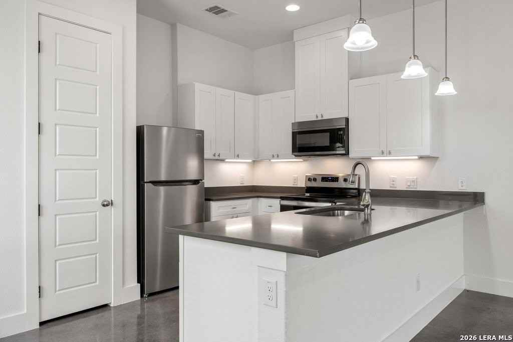 215 San Salvador Ave #101 - Photo 4 of 25