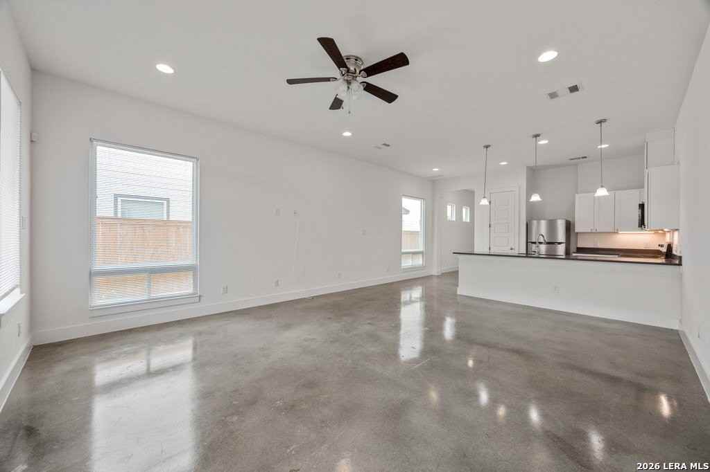 215 San Salvador Ave #101 - Photo 7 of 25