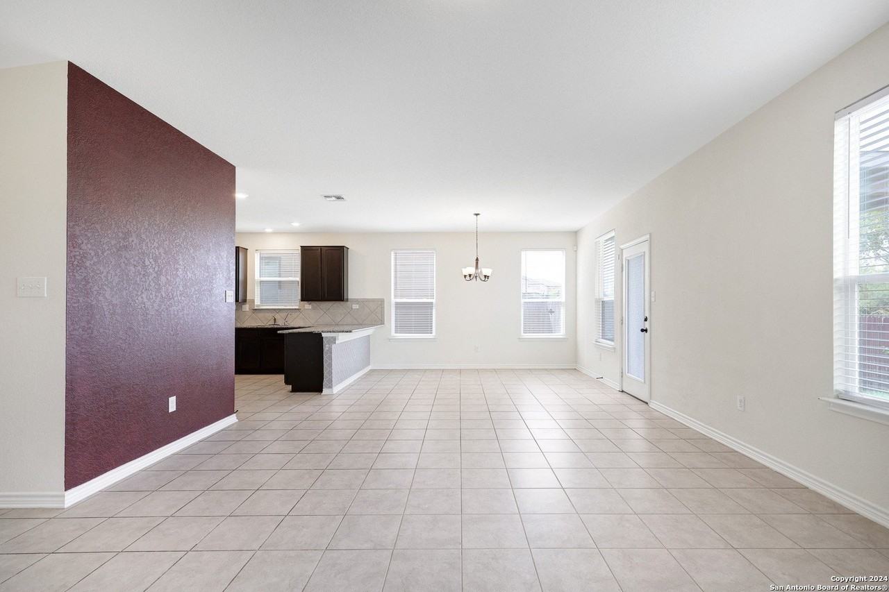 2407 Sunset Bnd - Photo 6 of 29