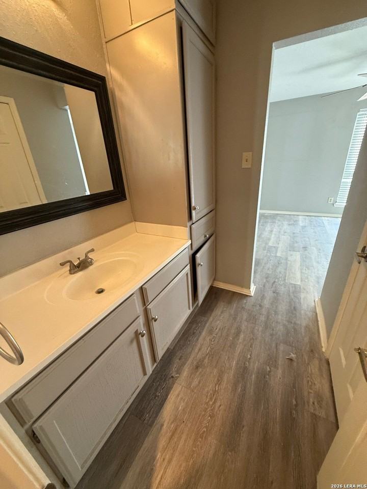 4918 Ali Ave #1 - Photo 4 of 9
