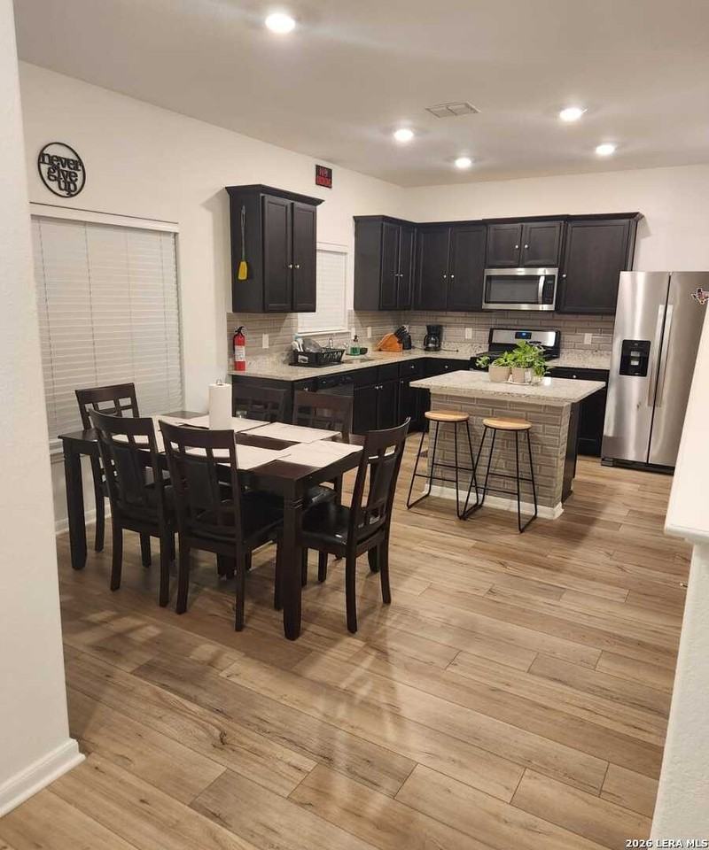 10829 Emerick St - Photo 5 of 16