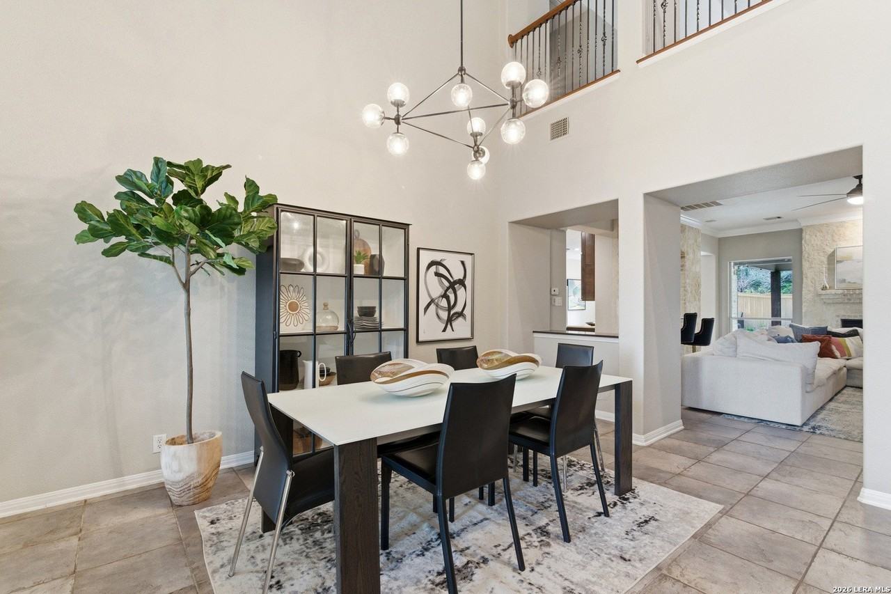 502 Cypress Trl - Photo 6 of 42