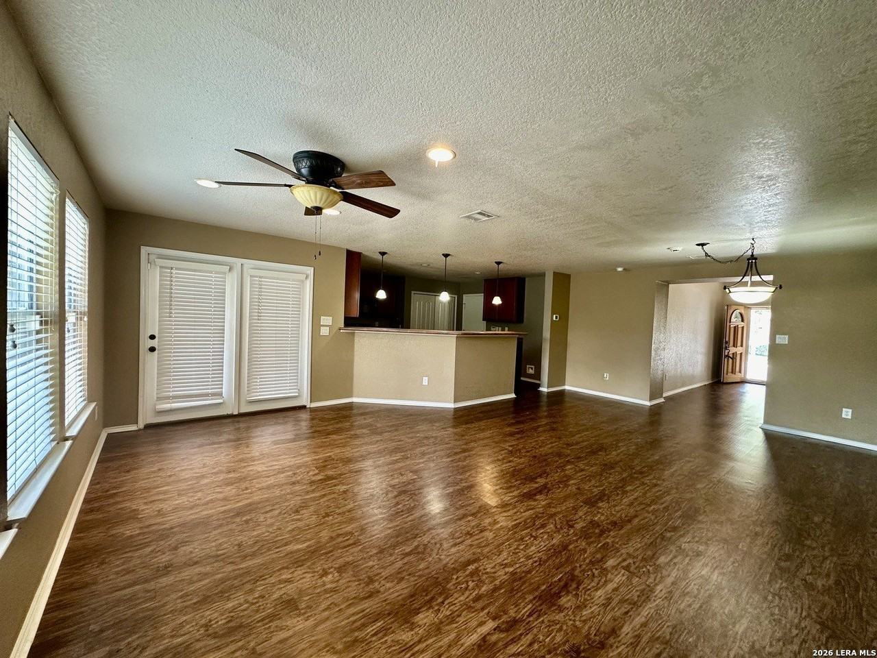 13710 York Woods - Photo 4 of 9