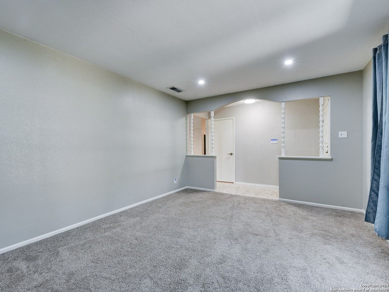 3322 Castledale Dr - Photo 6 of 31
