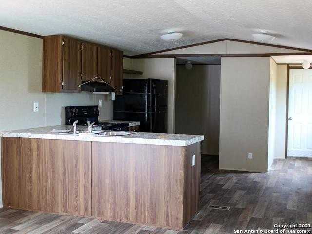 7380 Pittman Rd - Photo 4 of 11