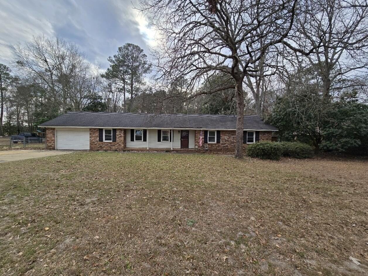 637 Sierra St - Photo 2 of 35