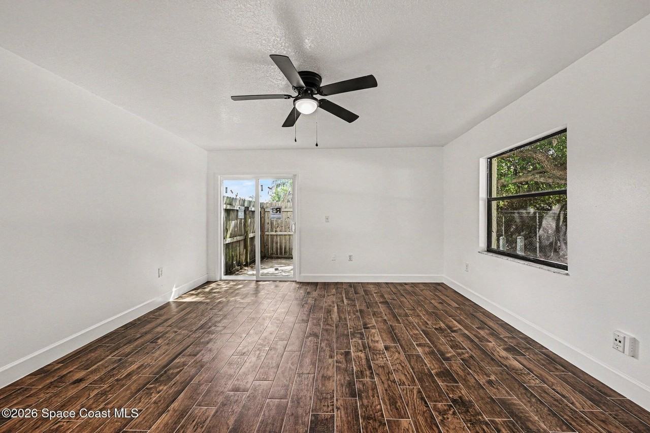 2173 Stewart Rd - Photo 4 of 23