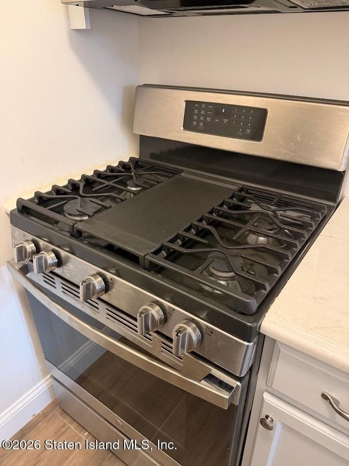 73 Hemlock St #1 - Photo 4 of 12