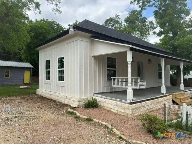 1014 S 3rd St - Photo 2 of 11