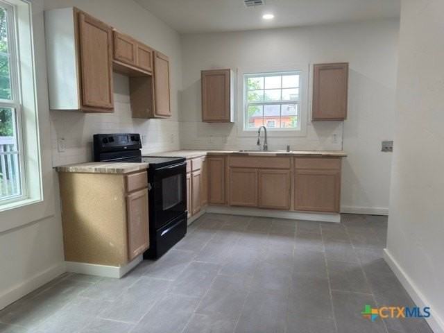 1014 S 3rd St - Photo 3 of 11