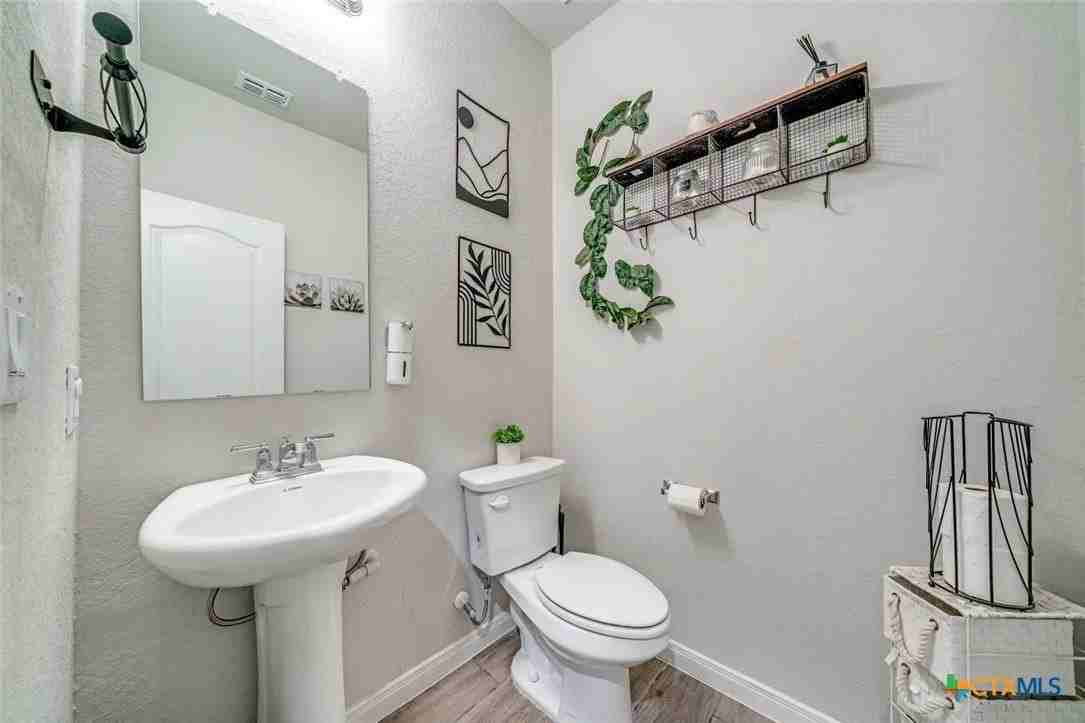 1390 Rios Bend Dr - Photo 3 of 23