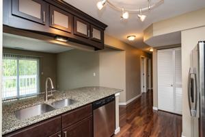 featured image of 1000 Oakcrest St #209