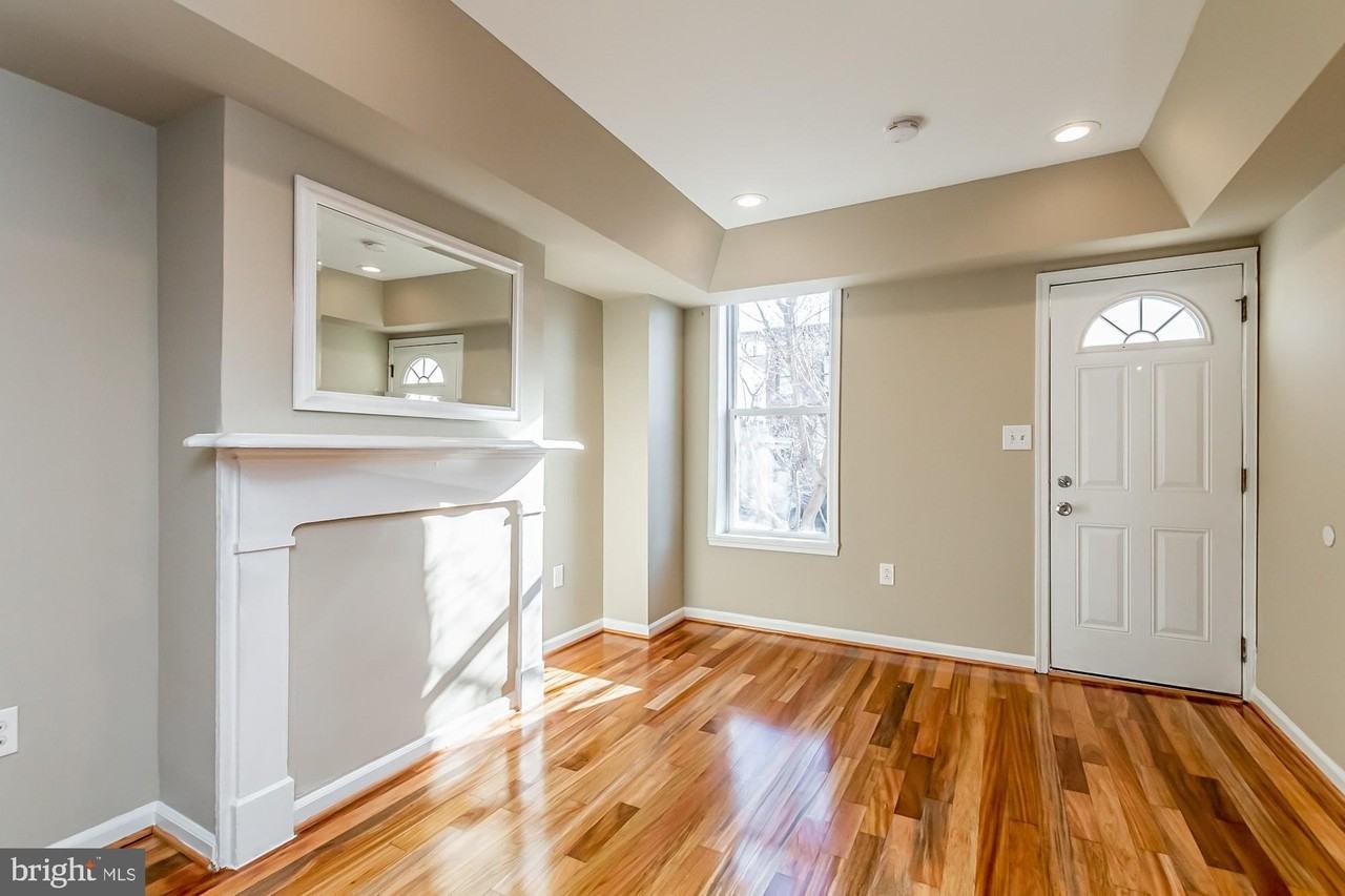 130 W Randall St - Photo 3 of 30