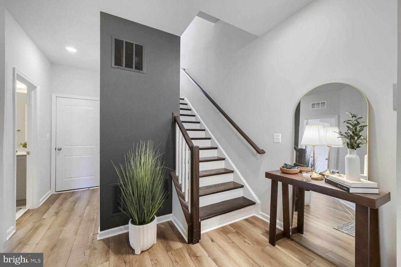 622 Barnehurst St - Photo 3 of 28