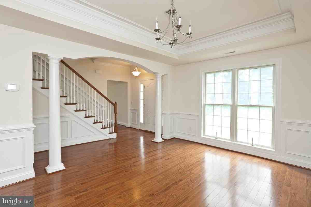 12 Chestnut Woods Dr - Photo 3 of 22