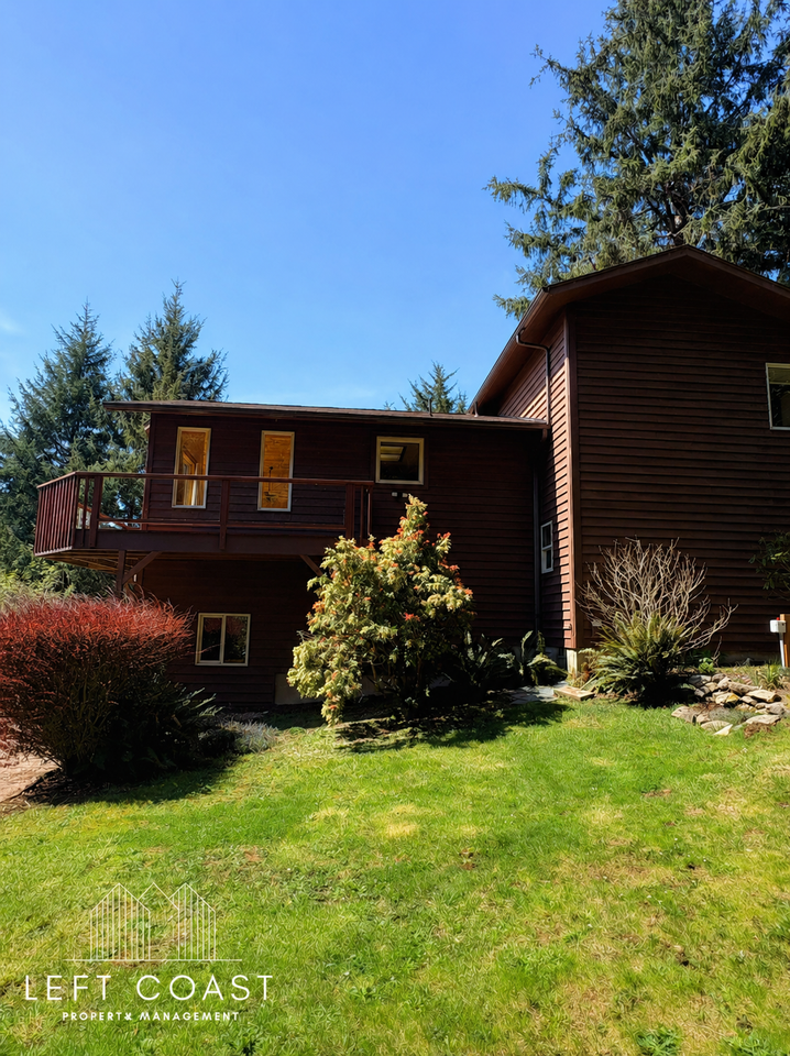 7205 Sw Burl Dr #1 - Photo 2 of 43