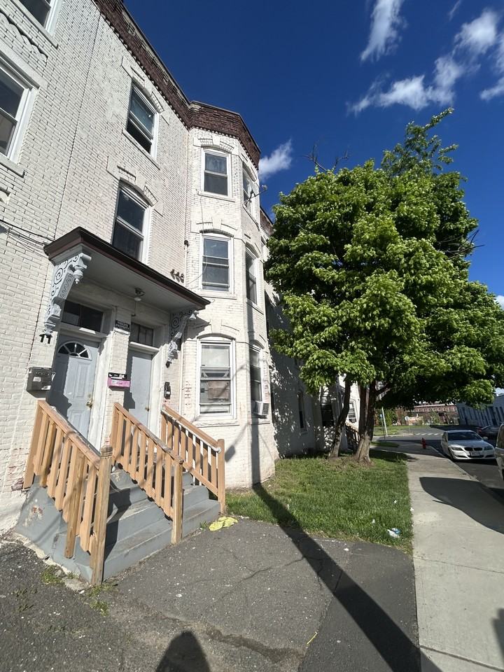 11 Worcester Place #2 - Photo 6 of 12