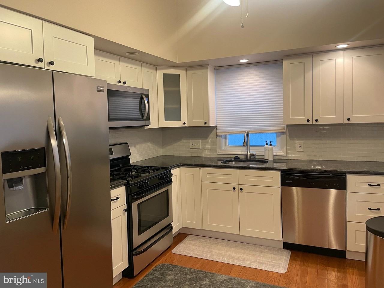 1525 Cedar Ave - Photo 3 of 12