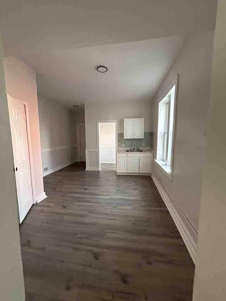 11 Worcester Place #2 - Photo 7 of 12