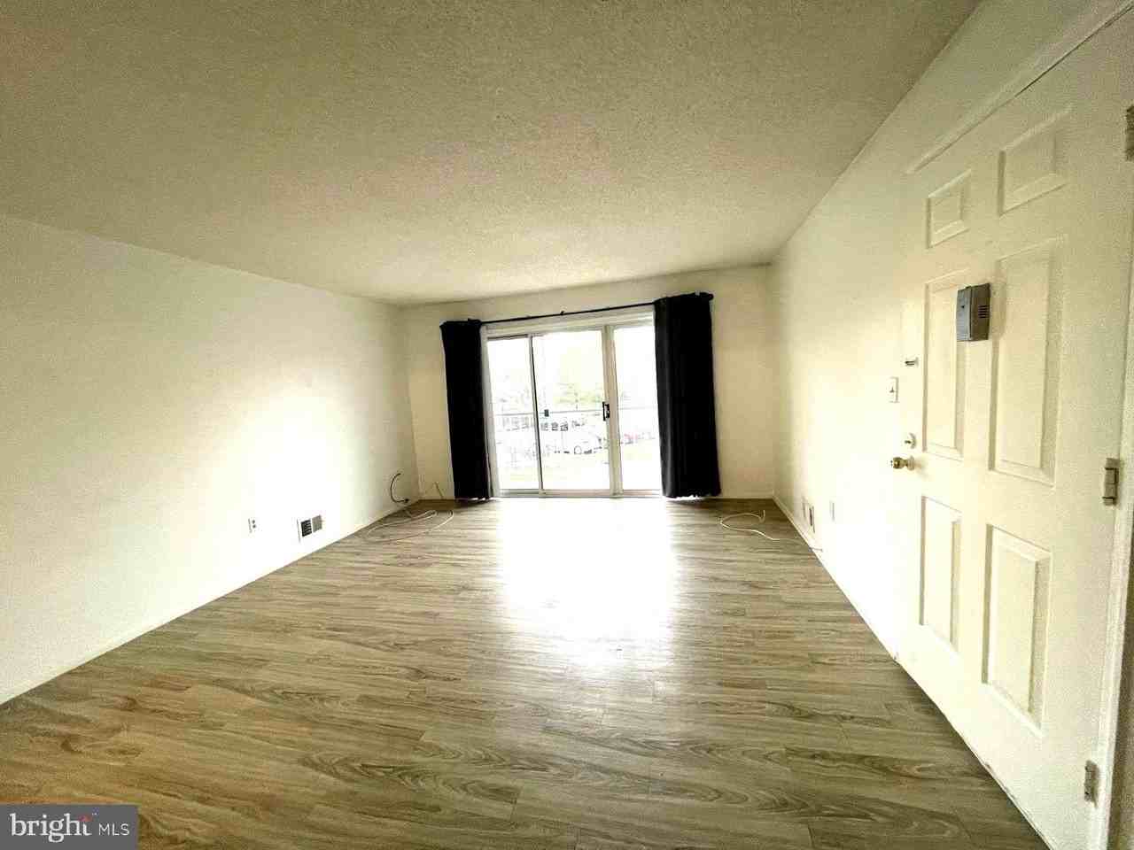 16 Aspen Ct #16 - Photo 4 of 19