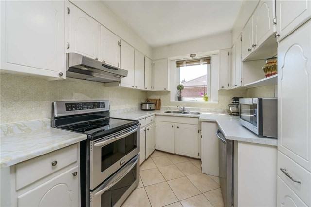 95 Cuffley Crescent North - Photo 5 of 13