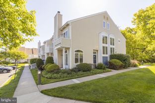 1004 Barbaras Ct - Photo 1 of 1