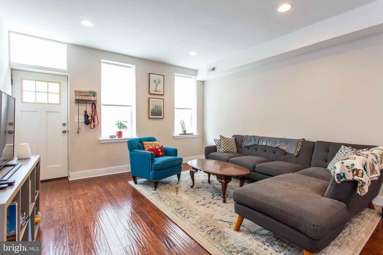 1711 Latona St - Photo 3 of 25
